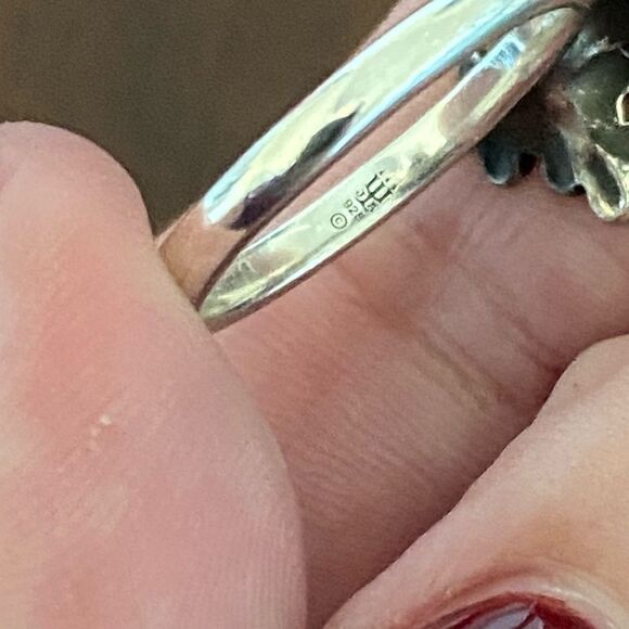 James Avery Retired Floral Cluster Ring - Picture 4 of 5